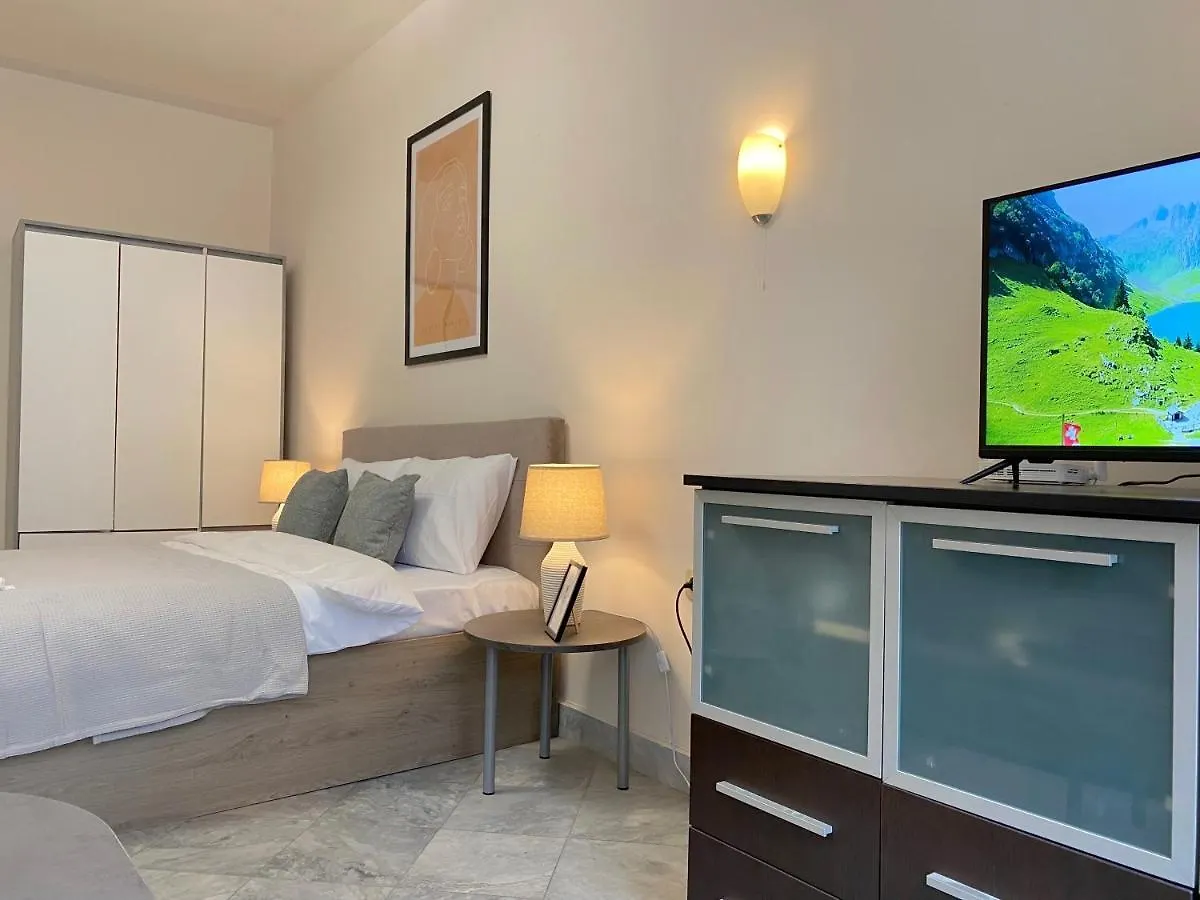 Top City Centre 1Br Apartment For 4 Guests & Fast Wifi Sofia 0*,  Bulgaria